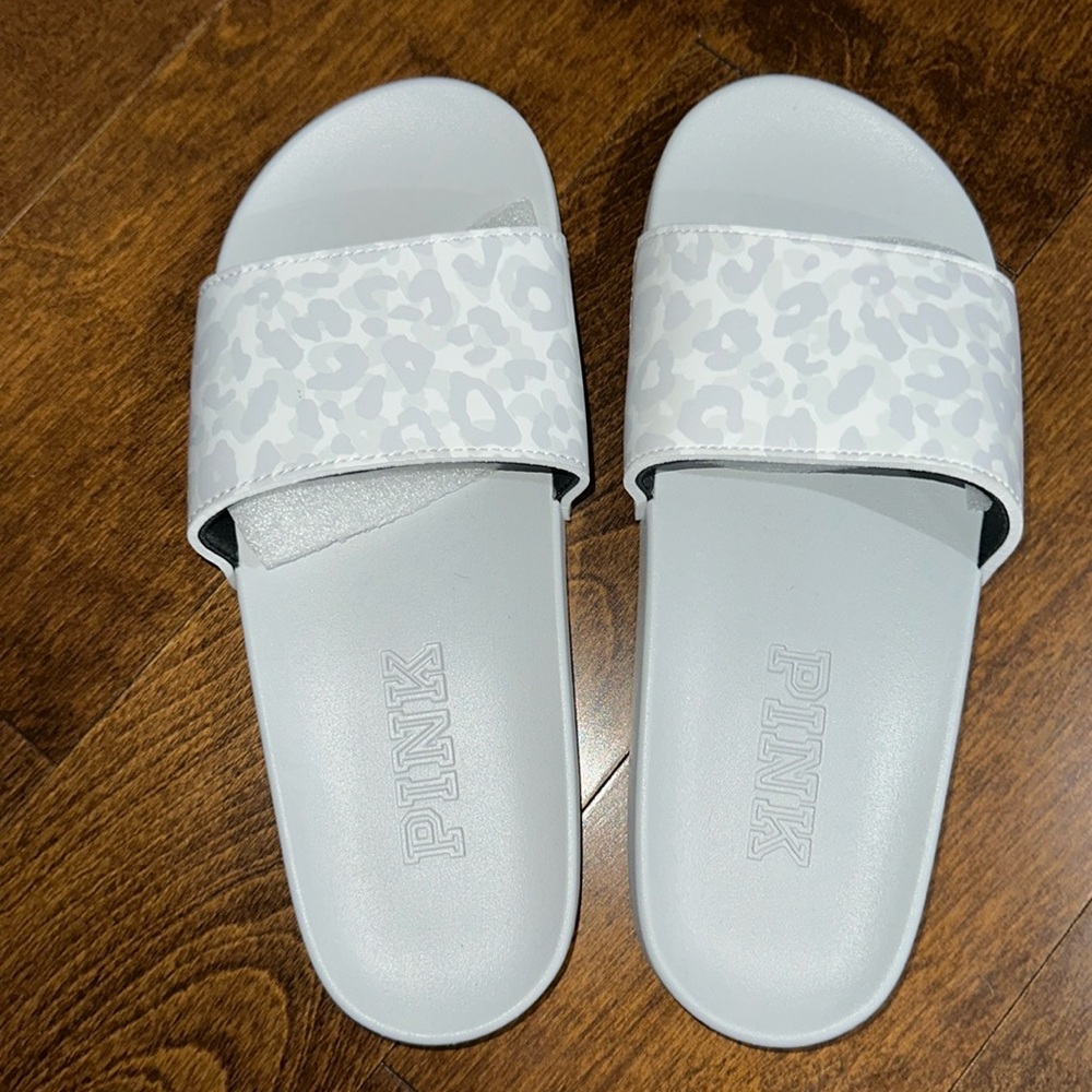 Victoria’s Secret PINK slides size Large NWOT
